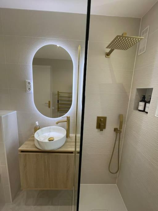 Charmant Studio Apartment *